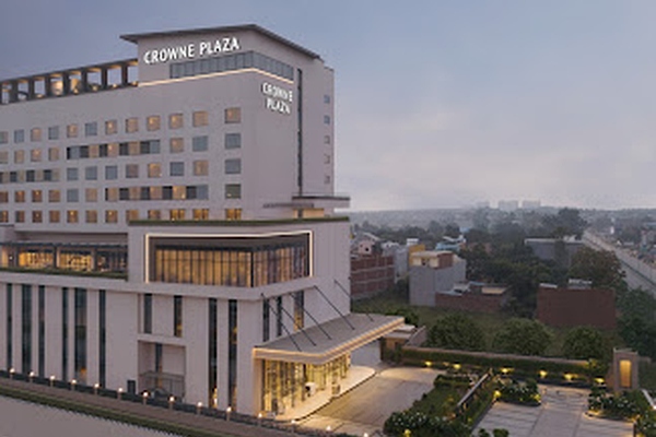 Crowne Plaza Lucknow